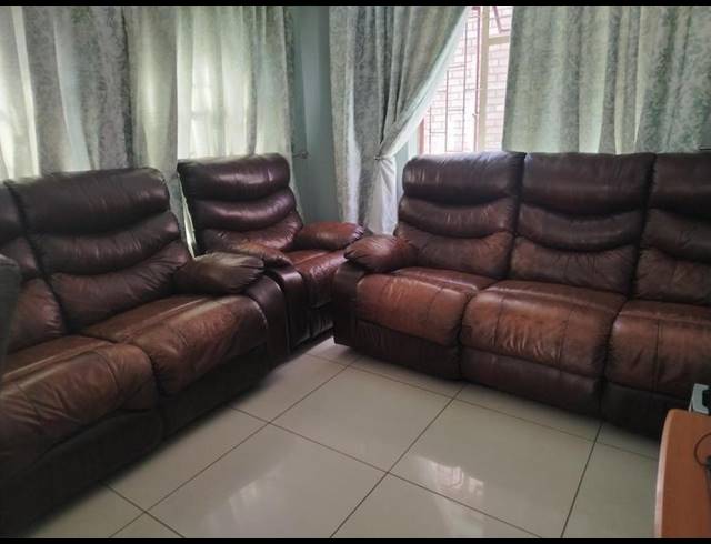 3 BEDROOM PROPERTY TO RENT IN SESHEGO G